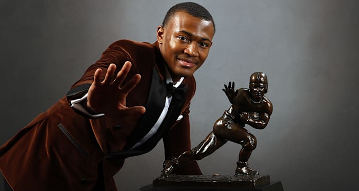 Devonta Smith wins the Heisman Trophy